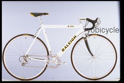 Raleigh R-700 competitors and comparison tool online specs and performance